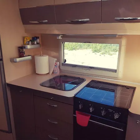 Κάμπινγκ Przyczepa Kempingowa Vip Chalupy I Linia Brzegowa *