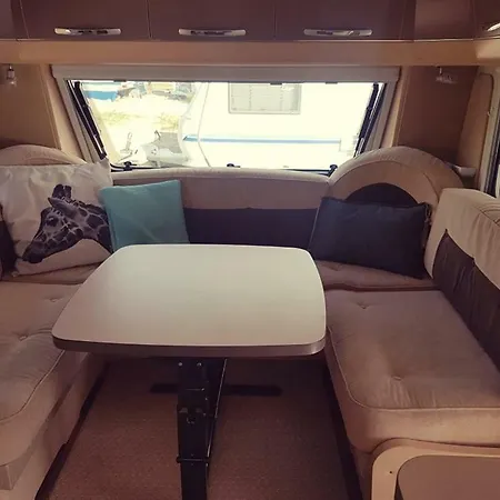 Przyczepa Kempingowa Hobby Vip Kemp *